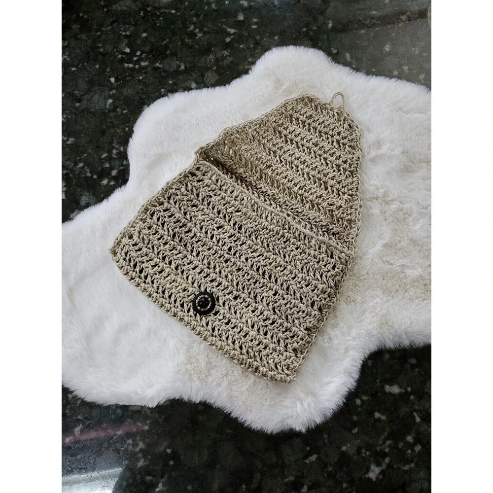 Vintage Rare Crochet Clutch Button‎ Tan Purse 7.5x 10.5